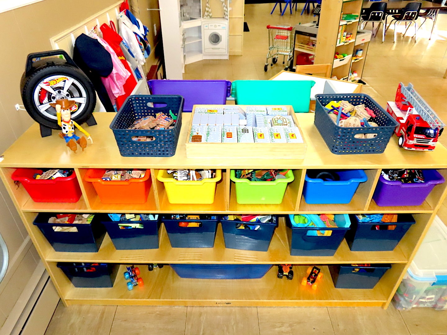 Classroom toy storage shelving